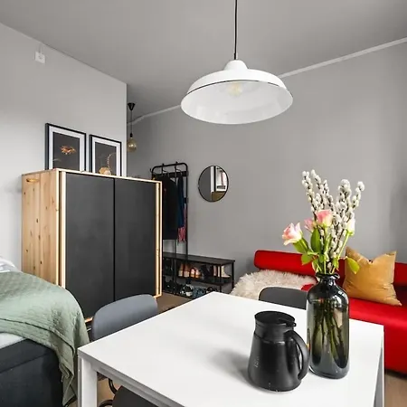 Apartment Bright And Modern Right In The Center